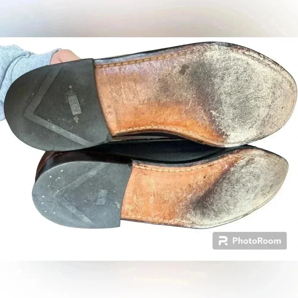 Allen Edmonds questions leave